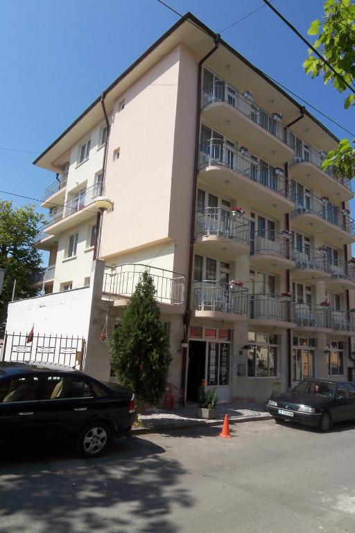 Peshev Family Hotel נסבר מראה חיצוני תמונה