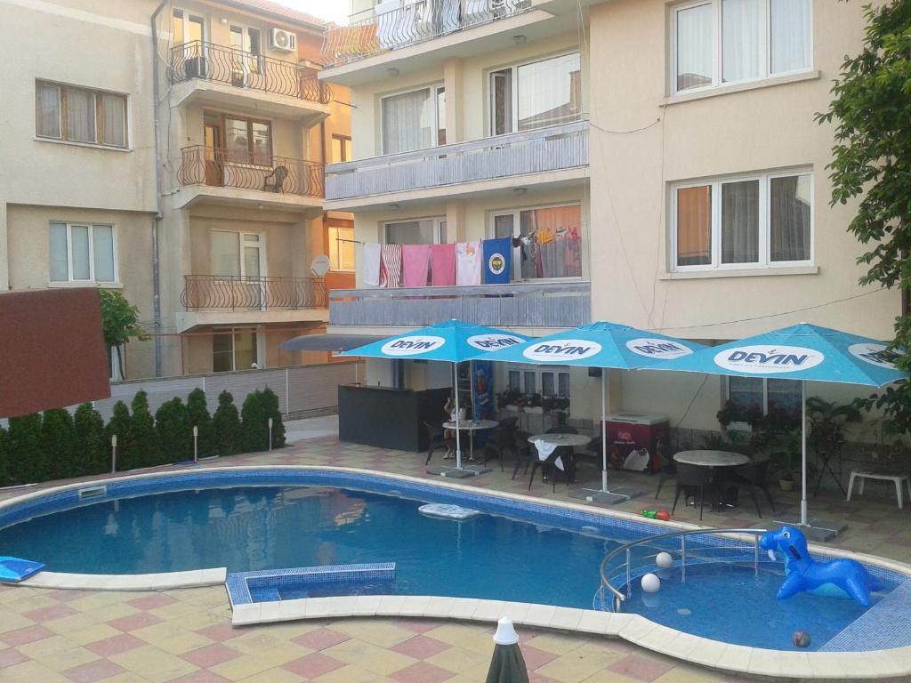 Peshev Family Hotel נסבר מראה חיצוני תמונה