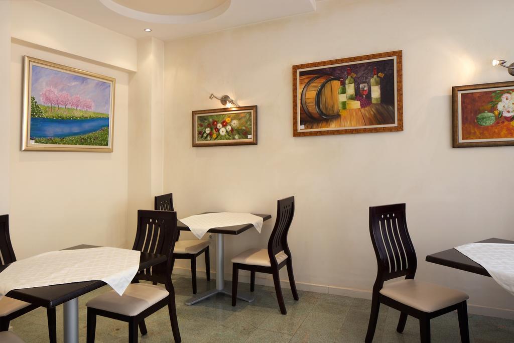 Peshev Family Hotel נסבר מראה חיצוני תמונה